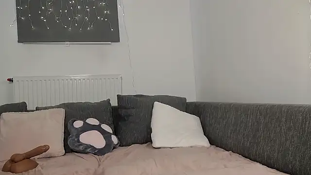 Princessjasmine_18's cam snapshot