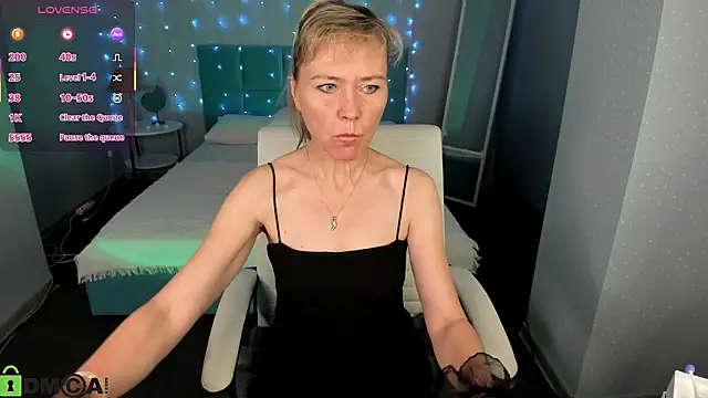 Carla_Vogue's cam snapshot