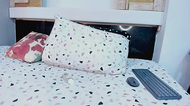 AnaTaylorr's cam snapshot