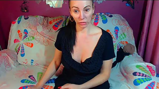 milflovelyxxx's cam snapshot