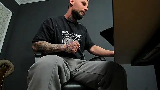 BrianHunts live sex cam