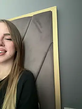 alexa-white's cam snapshot