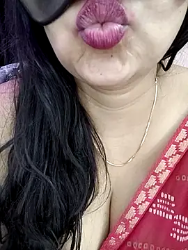 kaamuk_shweta live sex cam