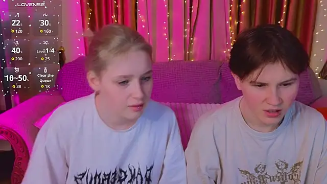 Girls_Fingers's cam snapshot