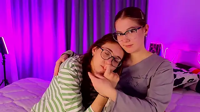 MargaretMorris's cam snapshot