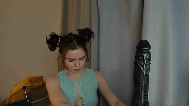 lit_asella's cam snapshot