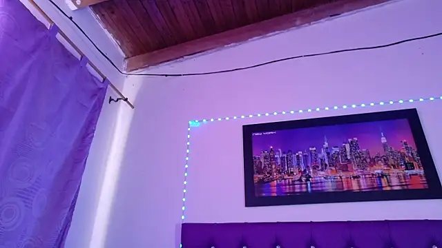 Naturalboobss's cam snapshot