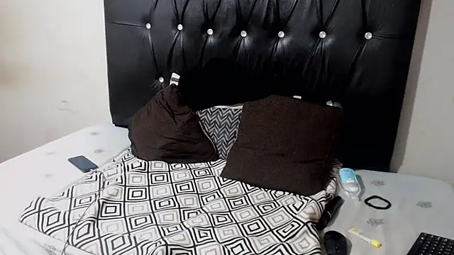 ChubbySpider's cam snapshot