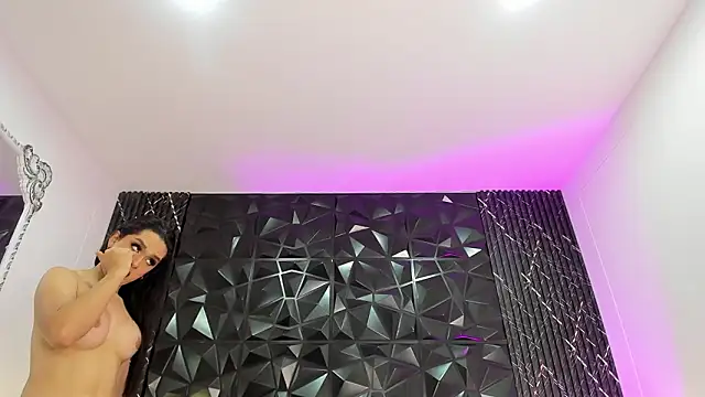 AudreyHayworth live sex cam