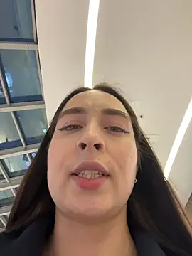 Holly_Play's cam snapshot