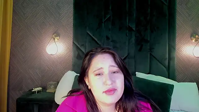 Linda_Grayy's cam snapshot