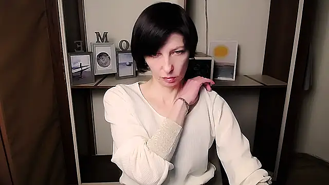 _AngeliaFlow_ live sex cam