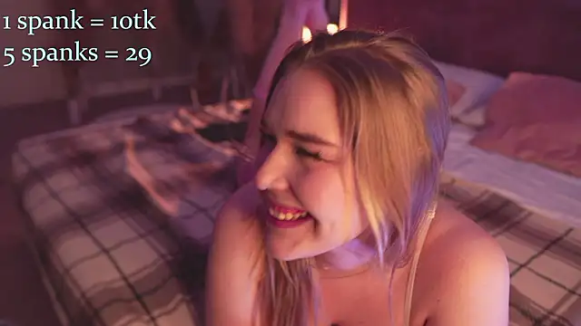 Smiley_Mia live sex cam