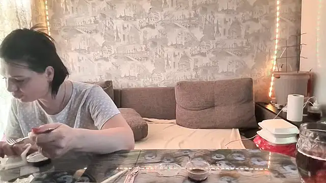 Sladkay-Parochka35's cam snapshot