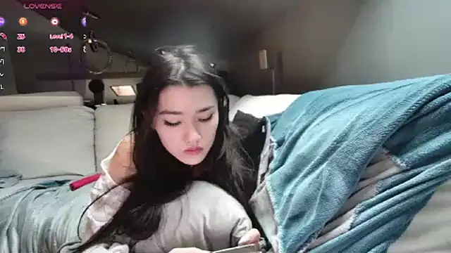 shachatteof live sex cam