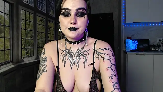 IntrigueYourDay's cam snapshot