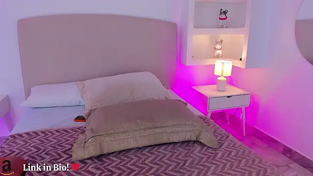 nathalynbarnes's cam snapshot