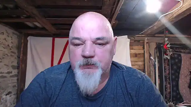 Newfiesausage1972 live sex cam