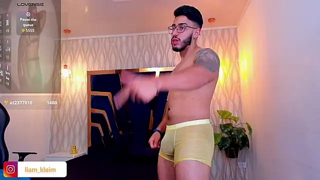 Liam_Kleiin's cam snapshot