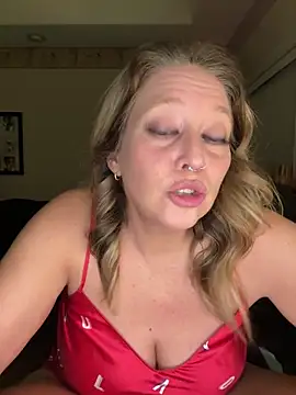 MissyLovelace live sex cam