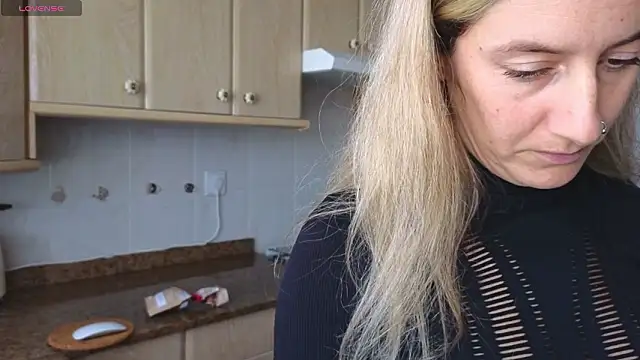 Lunamix's cam snapshot