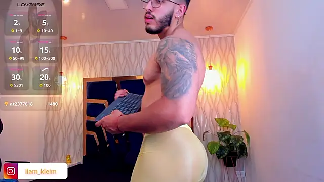 Liam_Kleiin live sex cam