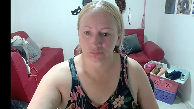 emperabigbootybigass's cam snapshot