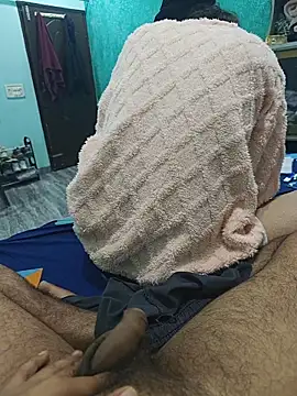 Hott_Couple_'s cam snapshot