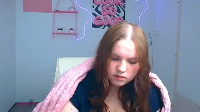 Kitty_Mia_Kitty's cam snapshot