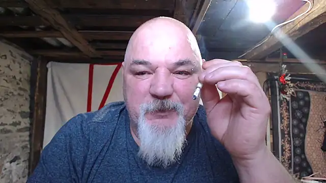 Newfiesausage1972 live sex cam