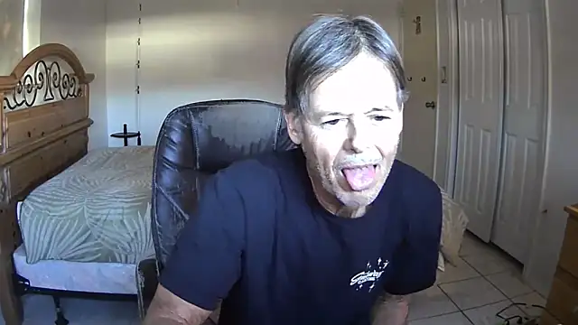 nakeedcowboi65 live sex cam