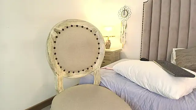 carolina_rouse_'s cam snapshot