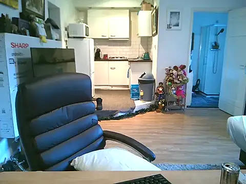 mihaimichael's cam snapshot