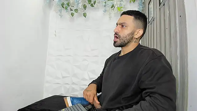 LeonidasKaiser's cam snapshot