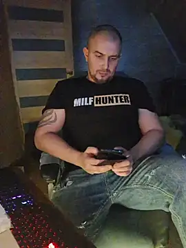 Foxyshaved live sex cam