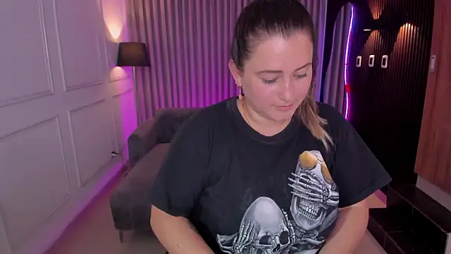 lenah_smith's cam snapshot