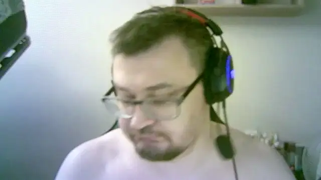 SirAbuser's cam snapshot