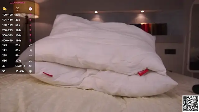 MercBoone live sex cam