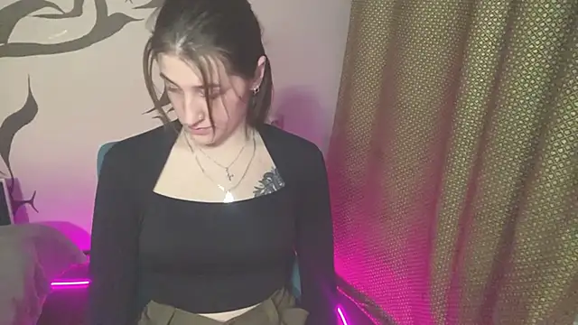 mally_luxxx's cam snapshot