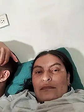 Horny-Mommy-Dirty live sex cam