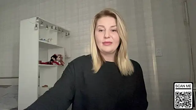 Blondie_xoxoxo's cam snapshot