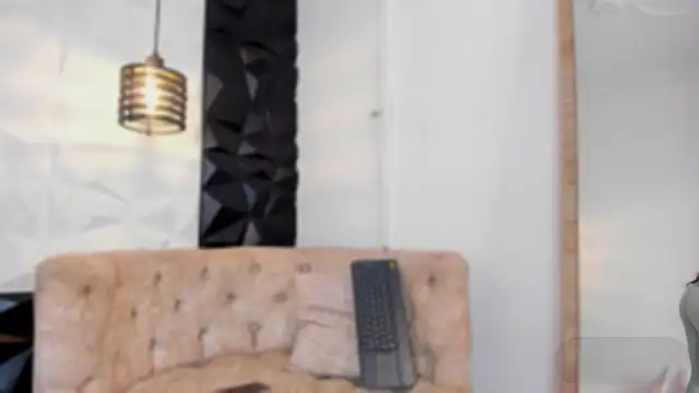 Mia_Luxor live sex cam