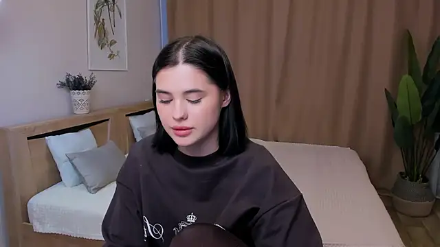 lil_angel_'s cam snapshot