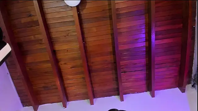 emmy_r's cam snapshot