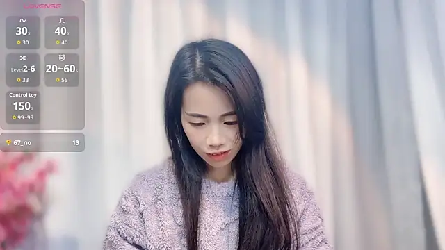 Lynnalltop-165-KeKe's cam snapshot