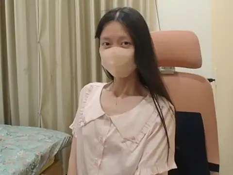 Lil-Cherries's cam snapshot