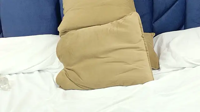 SarahOrtiz_'s cam snapshot