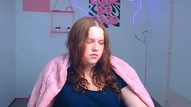 Kitty_Mia_Kitty's cam snapshot