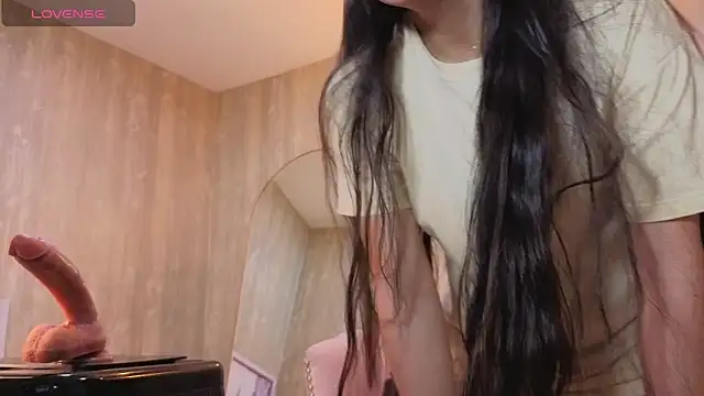 Evadeep_a's cam snapshot