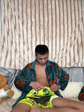 TOYOTA-01 live sex cam